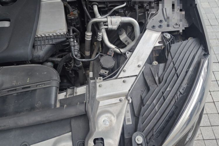 Used Mercedes-Benz GLC 2016 GLC 260 4MATIC Luxury Model Engine Bay Left