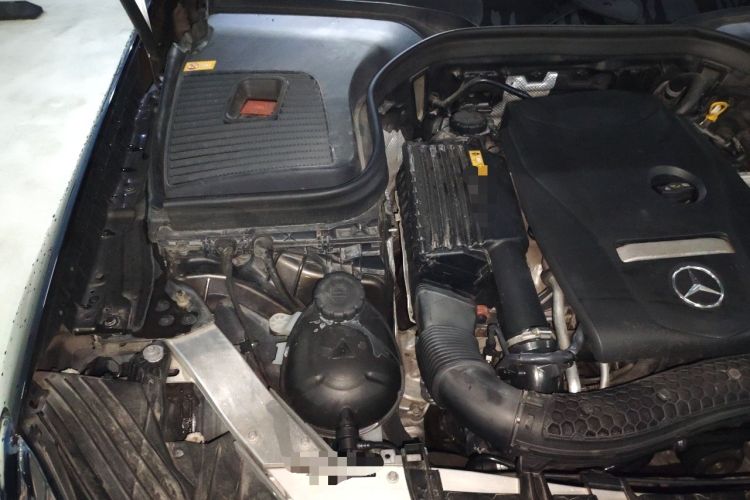 Used Mercedes-Benz GLC 2016 GLC 260 4MATIC Dynamic Edition Engine Bay Right