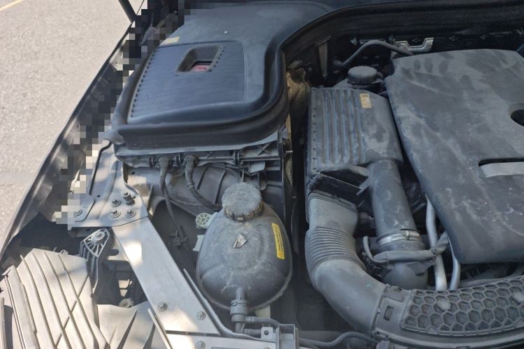 Used Mercedes-Benz GLC 2016 GLC 200 4MATIC Engine Bay Right
