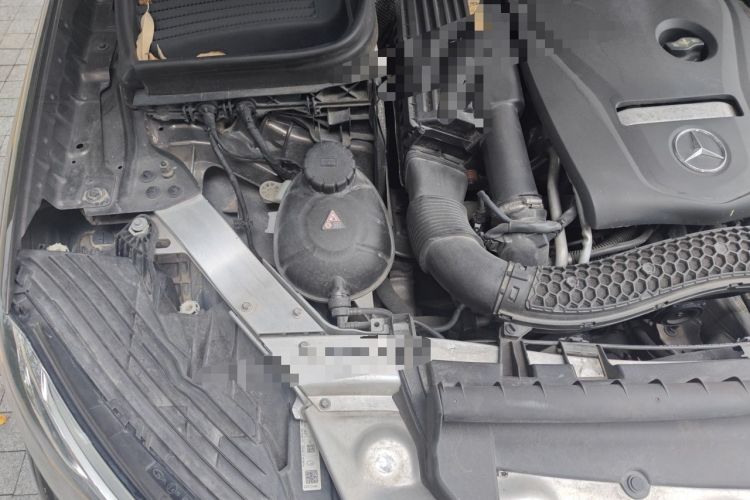 Used Mercedes-Benz GLC 2016 GLC 260 4MATIC Luxury Model Engine Bay Right