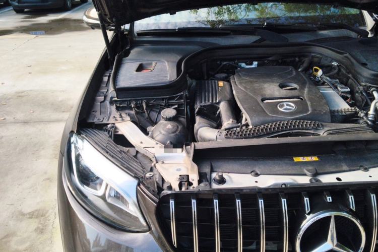 Used Mercedes-Benz GLC 2016 GLC 260 4MATIC Luxury Model Engine Bay Right