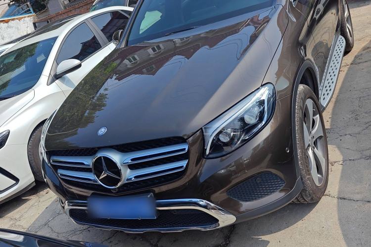 Used Mercedes-Benz GLC 2016 GLC 300 4MATIC Luxury Model Exterior 1
