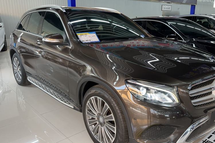 Used Mercedes-Benz GLC 2016 GLC 260 4MATIC Dynamic Edition Exterior 2