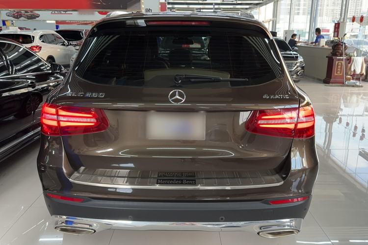 Used Mercedes-Benz GLC 2016 GLC 260 4MATIC Dynamic Edition Exterior 4
