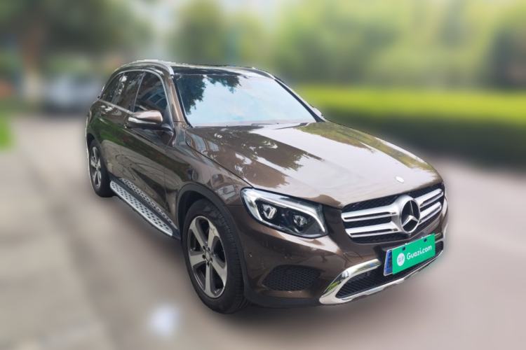 Used Mercedes-Benz GLC 2016 GLC 300 4MATIC Dynamic Model Front Right 45 Deg