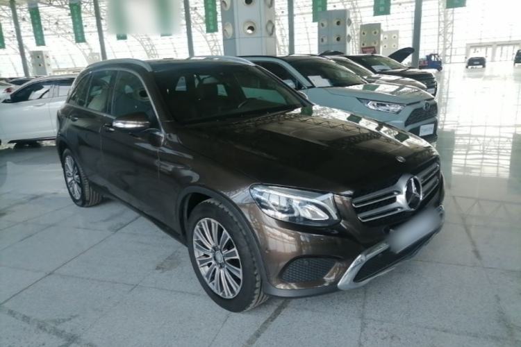 Used Mercedes-Benz GLC 2016 GLC 200 4MATIC Front Right 45 Deg