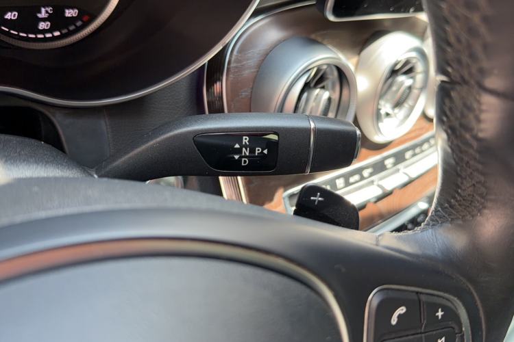 Used Mercedes-Benz GLC 2016 GLC 300 4MATIC Dynamic Model Gear Lever
