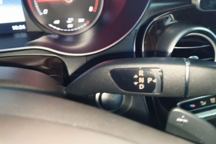 Used Mercedes-Benz GLC 2016 GLC 260 4MATIC Luxury Model Gear Lever