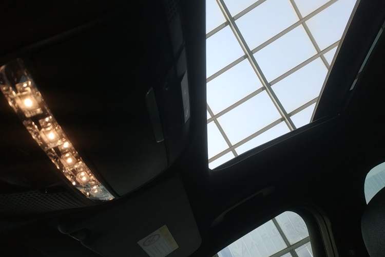 Used Mercedes-Benz GLC 2016 GLC 200 4MATIC Headliner