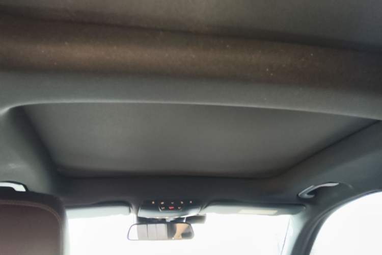 Used Mercedes-Benz GLC 2016 GLC 260 4MATIC Luxury Model Headliner
