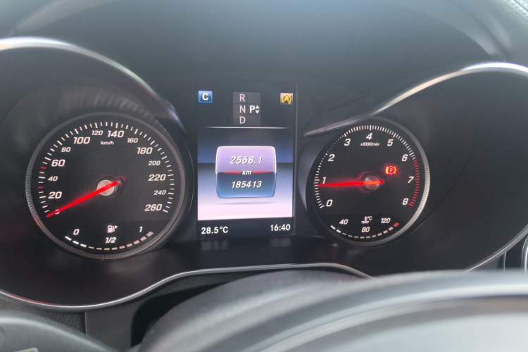 Used Mercedes-Benz GLC 2016 GLC 260 4MATIC Luxury Model Instrument Cluster