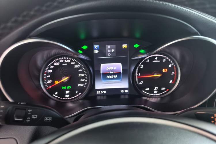 Used Mercedes-Benz GLC 2016 GLC 300 4MATIC Dynamic Model Instrument Cluster