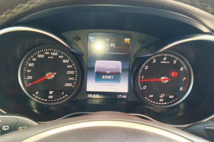 Used Mercedes-Benz GLC 2016 GLC 260 4MATIC Luxury Model Instrument Cluster