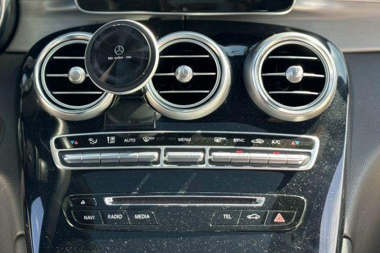Used Mercedes-Benz GLC 2016 GLC 200 4MATIC Interior 7