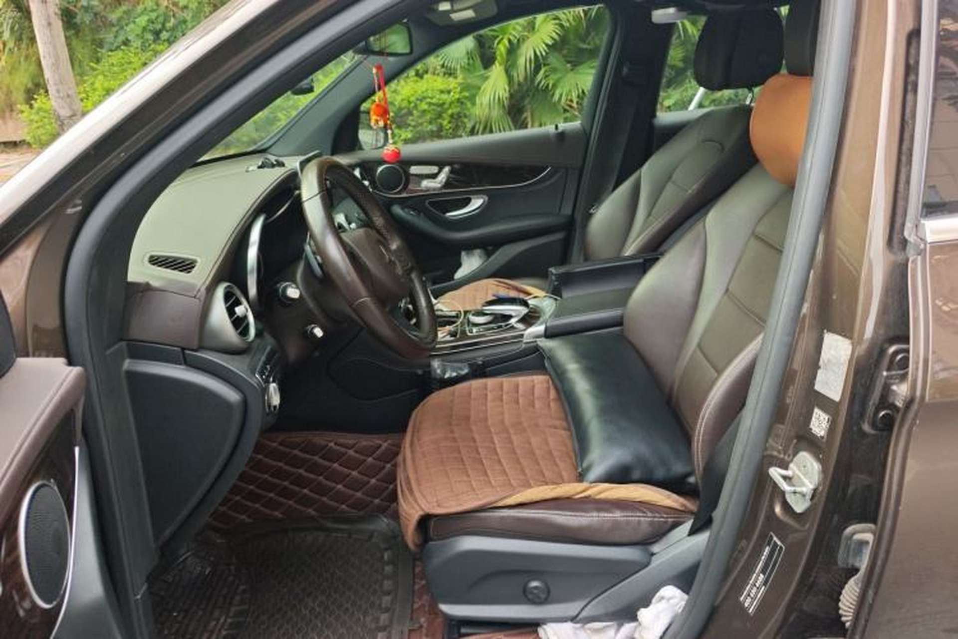 Used Mercedes-Benz GLC 2016 GLC 260 4MATIC Luxury Model Left Front Seat