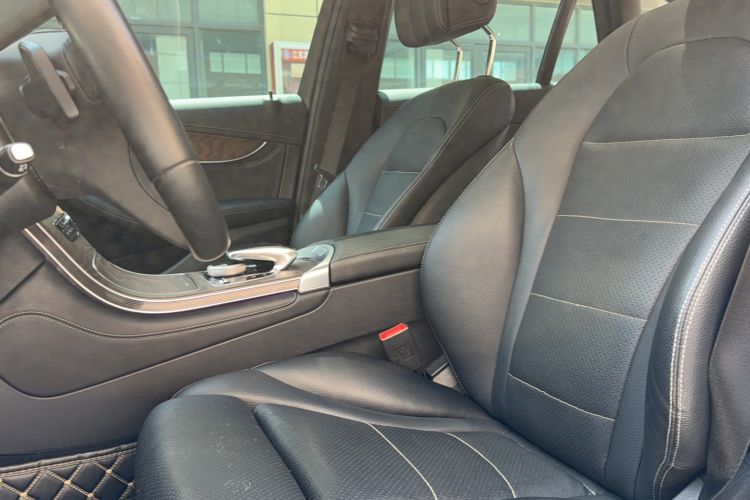 Used Mercedes-Benz GLC 2016 GLC 300 4MATIC Dynamic Model Left Front Seat