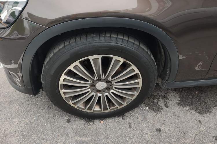 Used Mercedes-Benz GLC 2016 GLC 200 4MATIC Left Front Wheel Hub