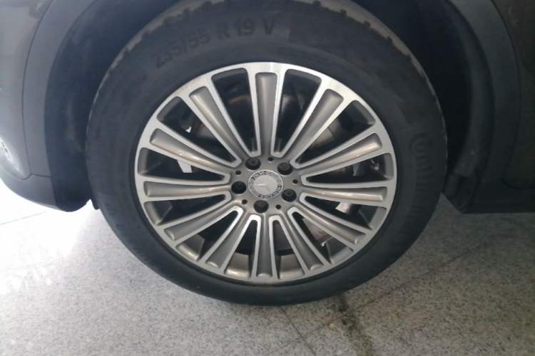 Used Mercedes-Benz GLC 2016 GLC 200 4MATIC Left Front Wheel Hub