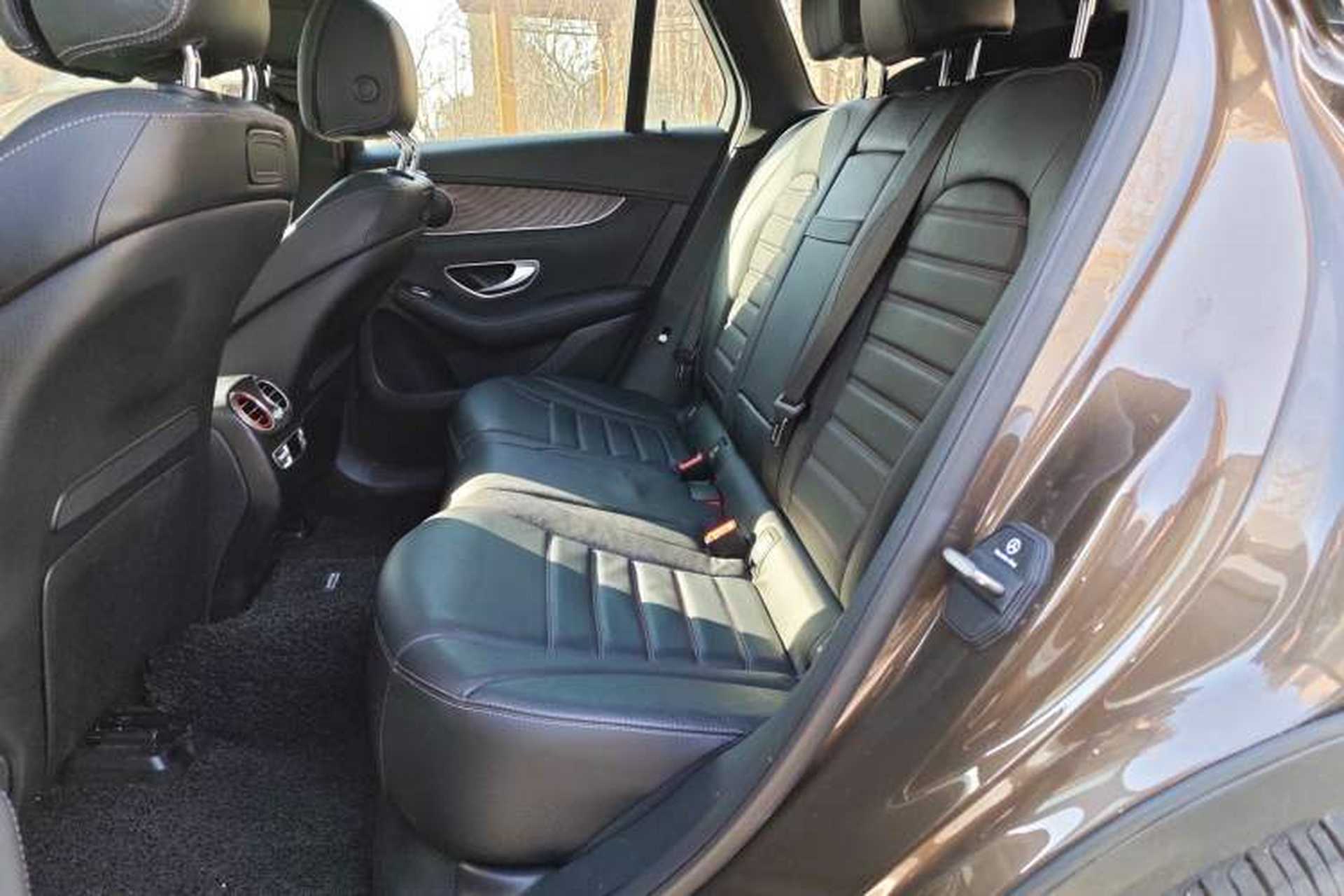 Used Mercedes-Benz GLC 2016 GLC 300 4MATIC Luxury Model Left Rear Seat