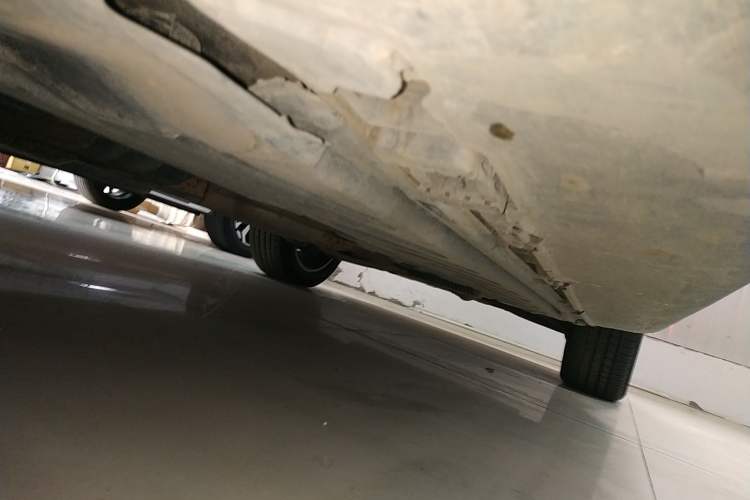 Used Mercedes-Benz GLC 2016 GLC 260 4MATIC Dynamic Edition Left Side Sill