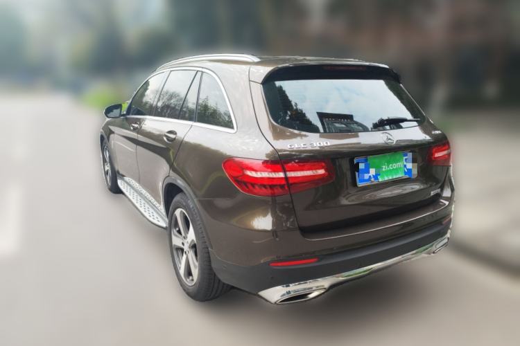 Used Mercedes-Benz GLC 2016 GLC 300 4MATIC Dynamic Model Rear Left 45 Deg