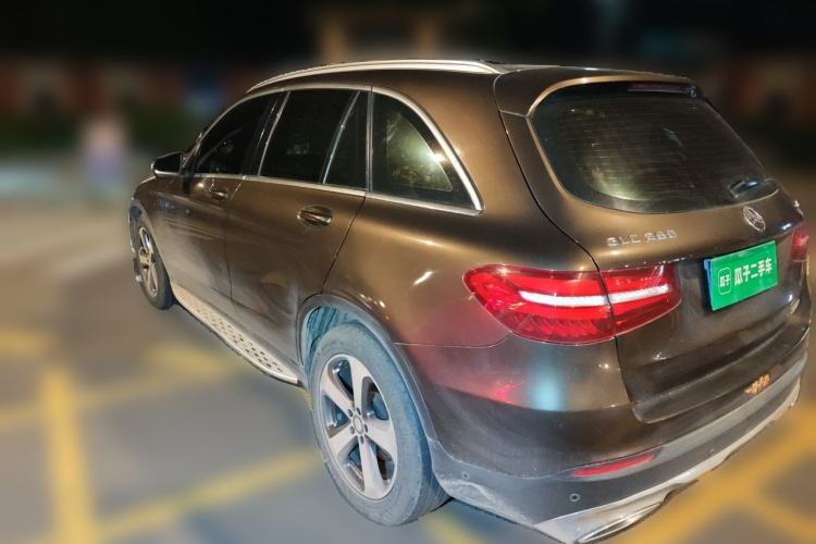 Used Mercedes-Benz GLC 2016 GLC 260 4MATIC Luxury Model Rear Left 45 Deg