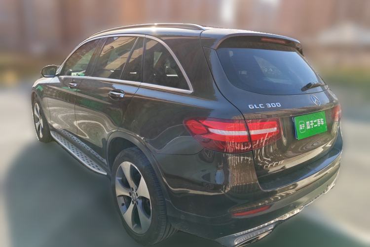 Used Mercedes-Benz GLC 2016 GLC 300 4MATIC Luxury Model Rear Left 45 Deg