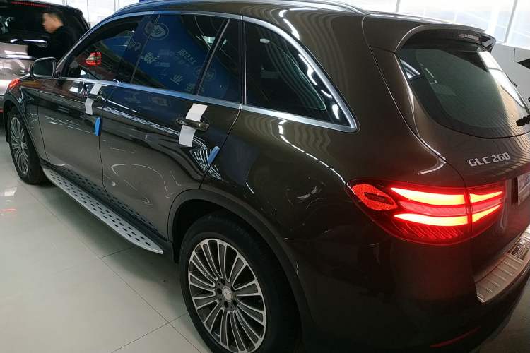 Used Mercedes-Benz GLC 2016 GLC 260 4MATIC Dynamic Edition Rear Left 45 Deg
