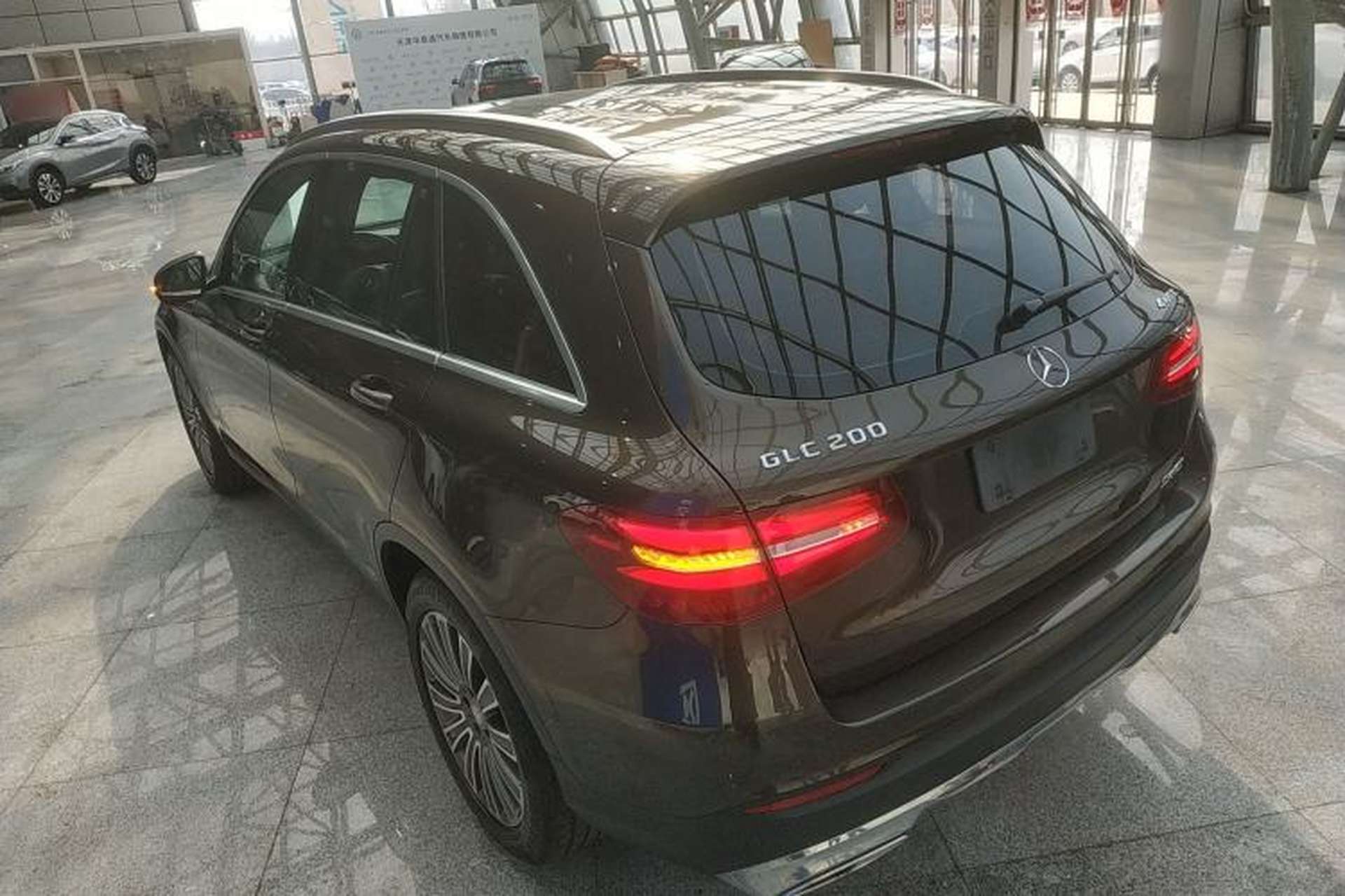Used Mercedes-Benz GLC 2016 GLC 200 4MATIC Rear Left 45 Deg