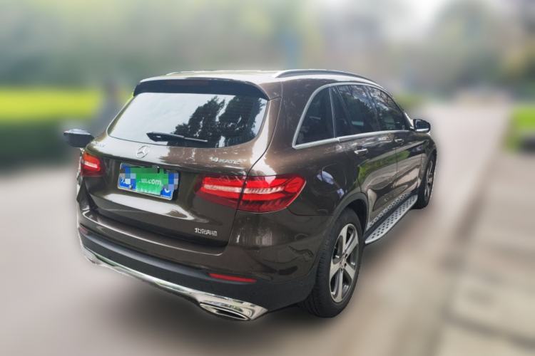 Used Mercedes-Benz GLC 2016 GLC 300 4MATIC Dynamic Model Rear Right 45 Deg