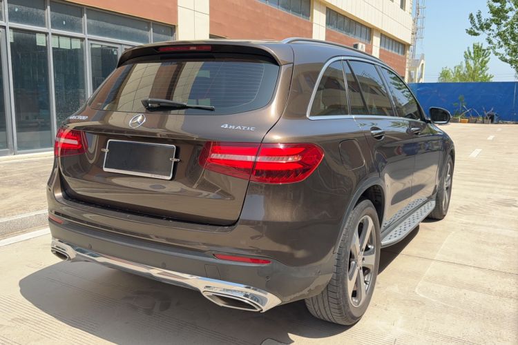 Used Mercedes-Benz GLC 2016 GLC 300 4MATIC Dynamic Model Rear Right 45 Deg