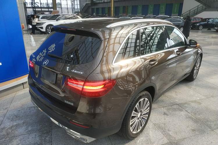 Used Mercedes-Benz GLC 2016 GLC 200 4MATIC Rear Right 45 Deg