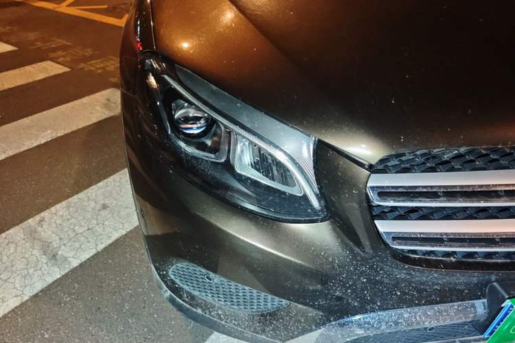 Used Mercedes-Benz GLC 2016 GLC 260 4MATIC Luxury Model Right Front Headlight
