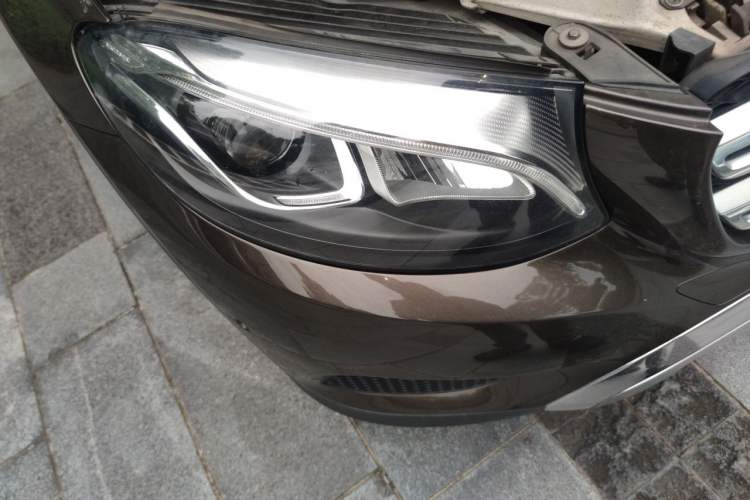 Used Mercedes-Benz GLC 2016 GLC 260 4MATIC Dynamic Edition Right Front Headlight