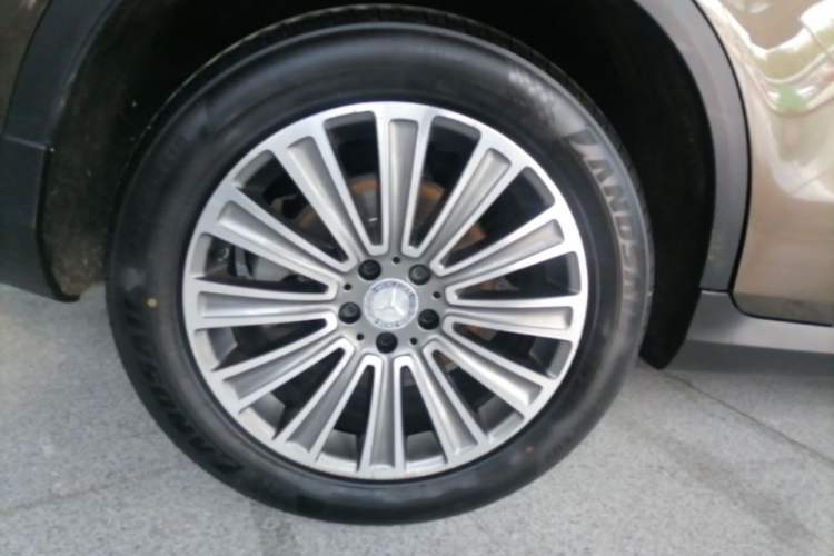 Used Mercedes-Benz GLC 2016 GLC 200 4MATIC Right Rear Wheel Hub