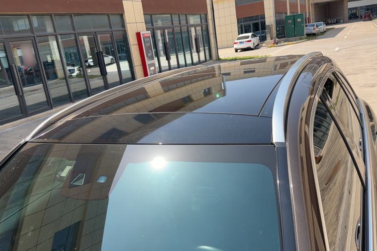 Used Mercedes-Benz GLC 2016 GLC 300 4MATIC Dynamic Model Roof
