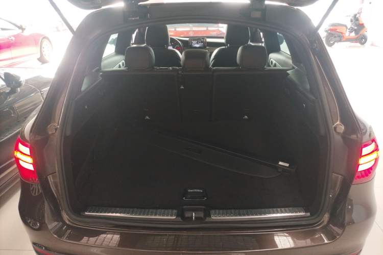 Used Mercedes-Benz GLC 2016 GLC 200 4MATIC Trunk