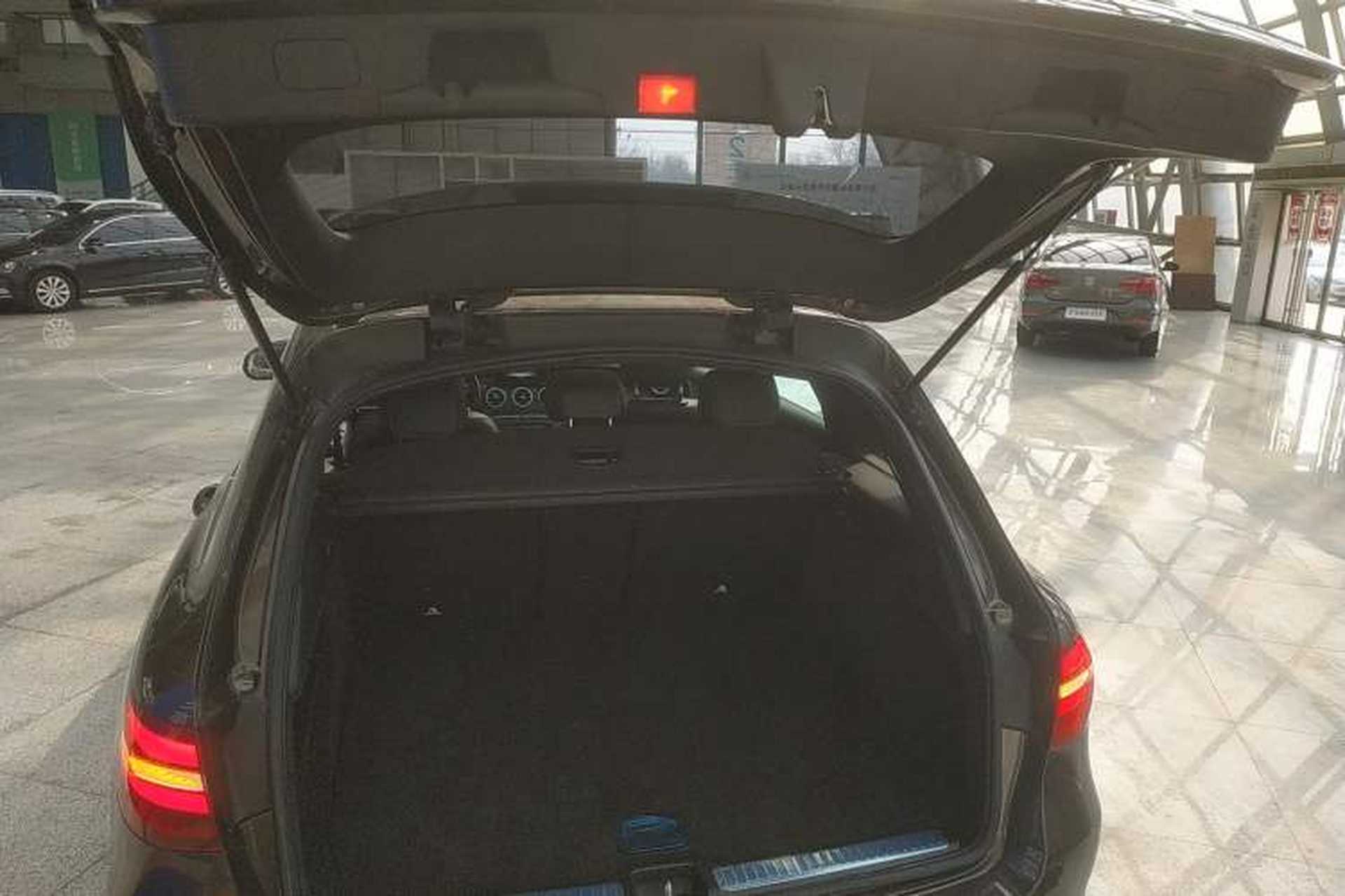 Used Mercedes-Benz GLC 2016 GLC 200 4MATIC Trunk