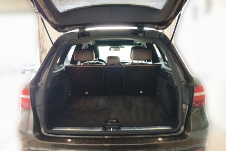 Used Mercedes-Benz GLC 2016 GLC 260 4MATIC Luxury Model Trunk