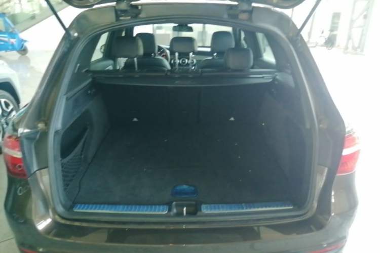 Used Mercedes-Benz GLC 2016 GLC 200 4MATIC Trunk