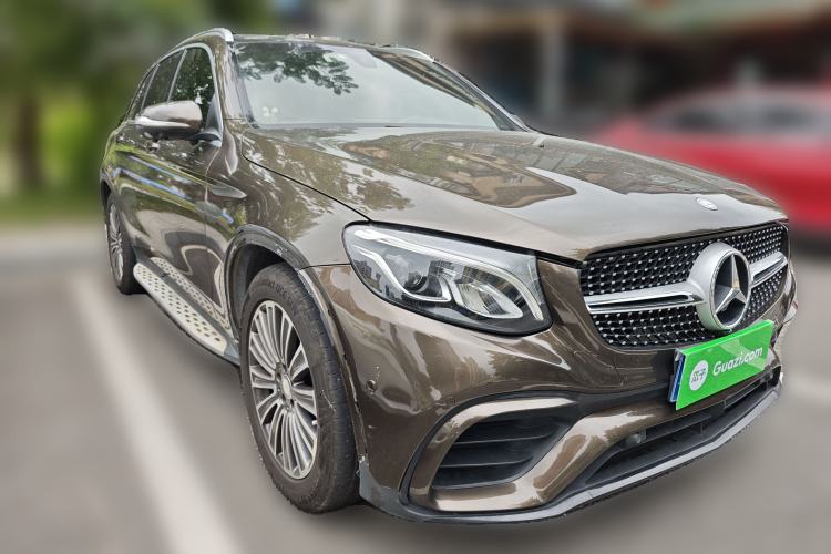 Used Mercedes-Benz GLC 2016 GLC 260 4MATIC Dynamic Edition Front Right 45 Deg