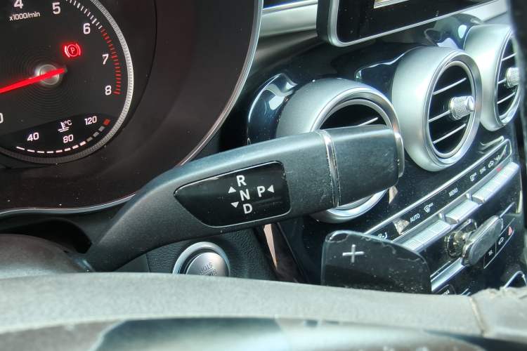 Used Mercedes-Benz GLC 2016 GLC 200 4MATIC Gear Lever
