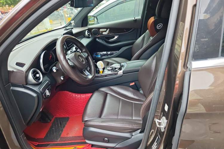 Used Mercedes-Benz GLC 2016 GLC 260 4MATIC Dynamic Edition Left Front Seat