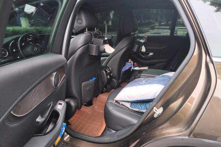 Used Mercedes-Benz GLC 2016 GLC 300 4MATIC Dynamic Model Left Rear Seat