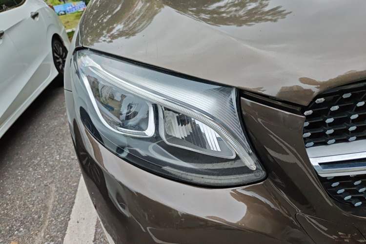 Used Mercedes-Benz GLC 2016 GLC 260 4MATIC Dynamic Edition Right Front Headlight