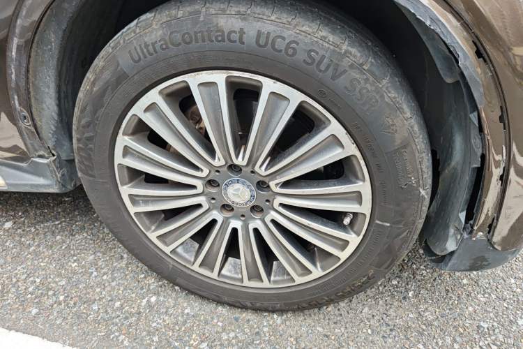 Used Mercedes-Benz GLC 2016 GLC 260 4MATIC Dynamic Edition Right Front Wheel Hub