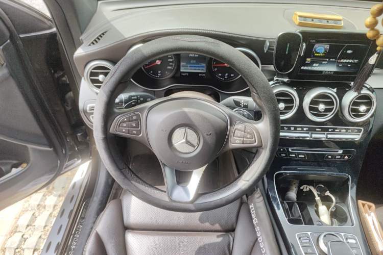 Used Mercedes-Benz GLC 2016 GLC 200 4MATIC Steering Wheel