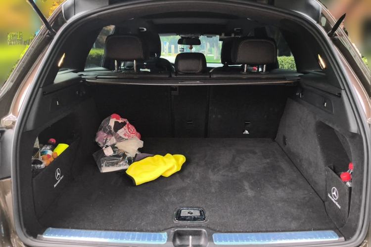 Used Mercedes-Benz GLC 2016 GLC 300 4MATIC Dynamic Model Trunk