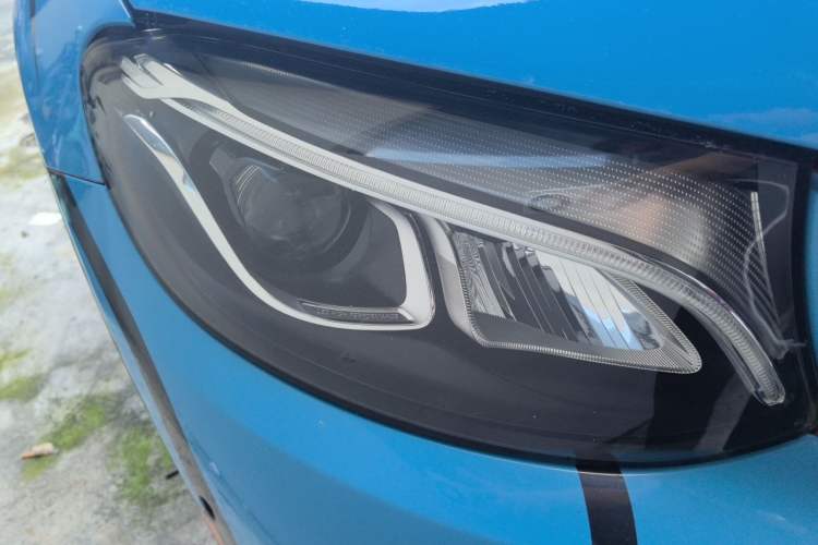 Used Mercedes-Benz GLC 2016 GLC 260 4MATIC Dynamic Edition Right Front Headlight