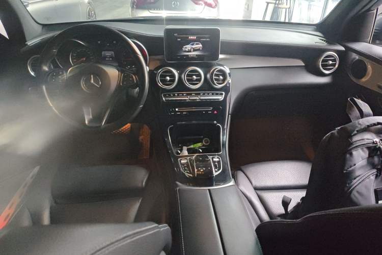 Used Mercedes-Benz GLC 2016 GLC 200 4MATIC Center Console
